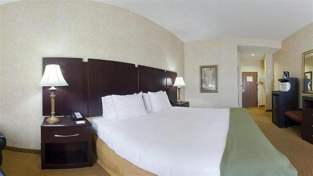 Holiday Inn Express Prince Frederick By Ihg Exteriér fotografie