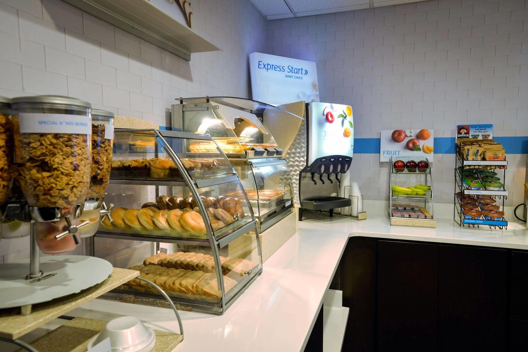 Holiday Inn Express Prince Frederick By Ihg Exteriér fotografie