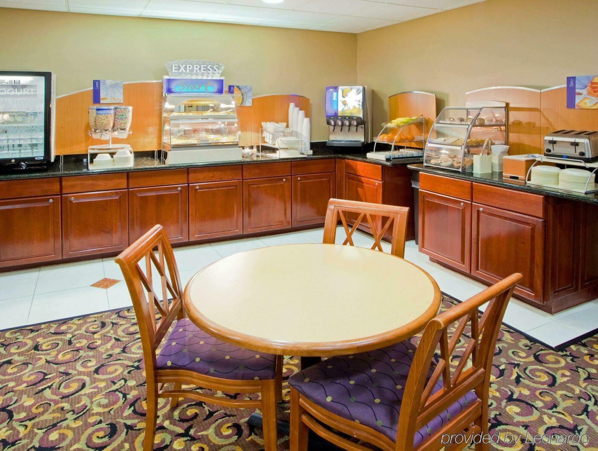 Holiday Inn Express Prince Frederick By Ihg Exteriér fotografie