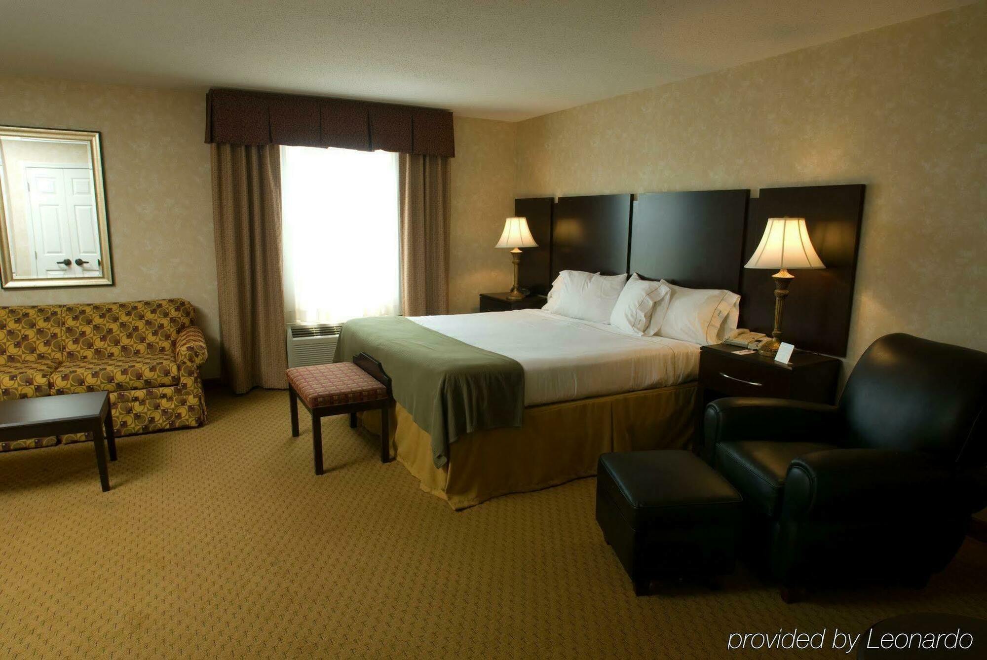 Holiday Inn Express Prince Frederick By Ihg Exteriér fotografie